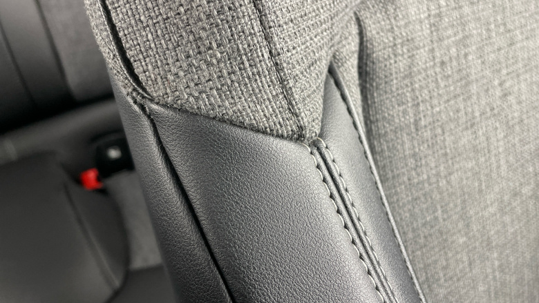 MINI Hatchback 135kW Cooper S Level 2 33kWh 3dr Auto Electric Hatchback